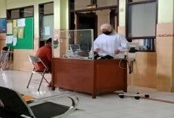 Vaksinasi Covid-19 Bagi Pelayan Publik di BNN Kota Malang