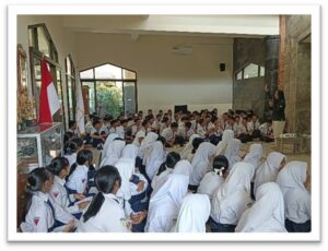 BNN Kota Malang Gelar Penyuluhan Bahaya Narkoba dalam Rangka MPLS di Enam Sekolah BNN Kota Malang Gelar Penyuluhan Bahaya Narkoba dalam Rangka MPLS di Enam Sekolah