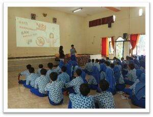 BNN Kota Malang Adakan Penyuluhan Bahaya Narkoba di Sembilan Sekolah pada Kegiatan MPLS BNN Kota Malang Adakan Penyuluhan Bahaya Narkoba di Sembilan Sekolah pada Kegiatan MPLS